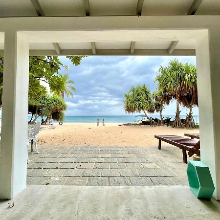 Moon Isle Beach Bungalow Nilaveli Exterior photo
